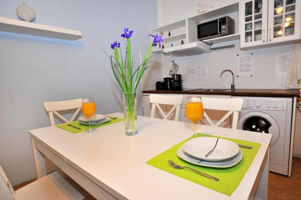 פראג Condo In Vinohrady מראה חיצוני תמונה