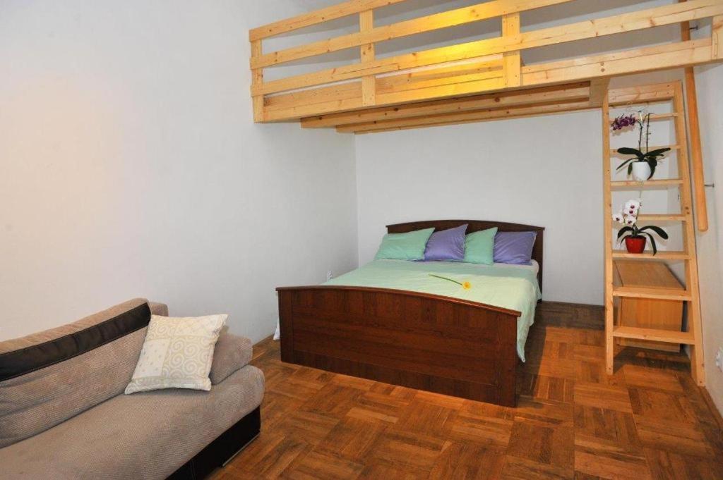 פראג Condo In Vinohrady מראה חיצוני תמונה
