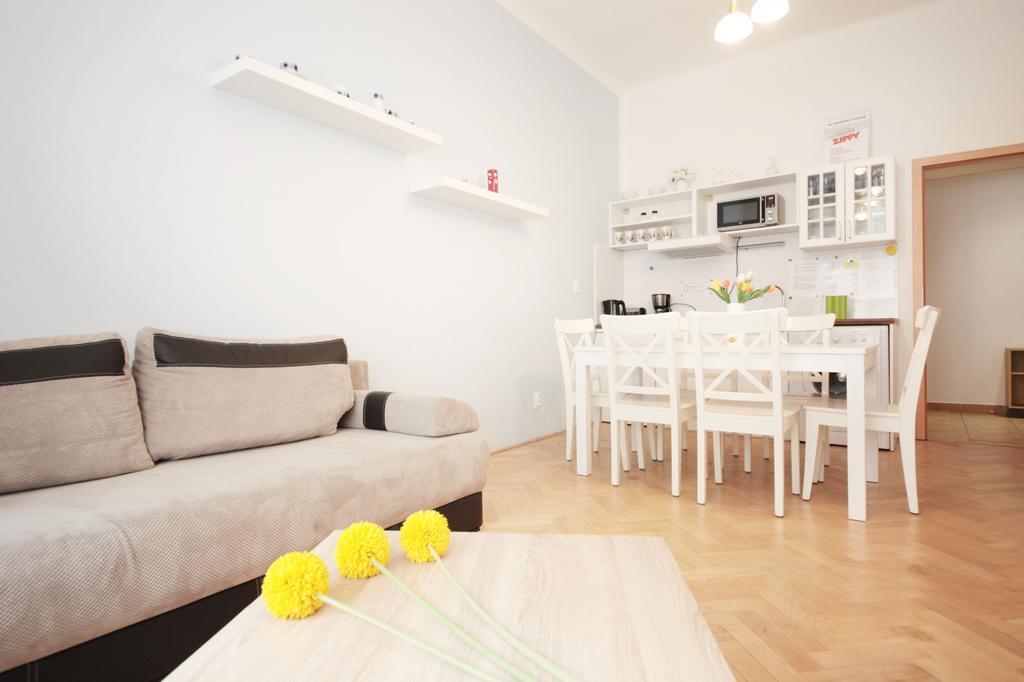 פראג Condo In Vinohrady מראה חיצוני תמונה