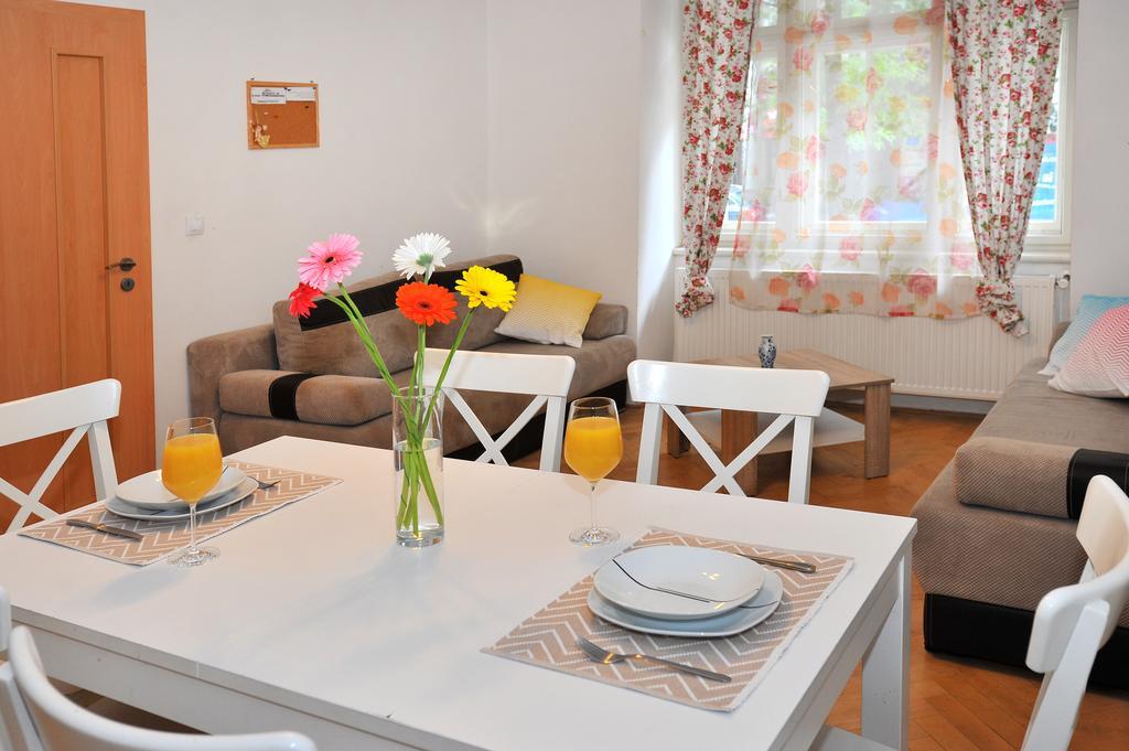 פראג Condo In Vinohrady מראה חיצוני תמונה